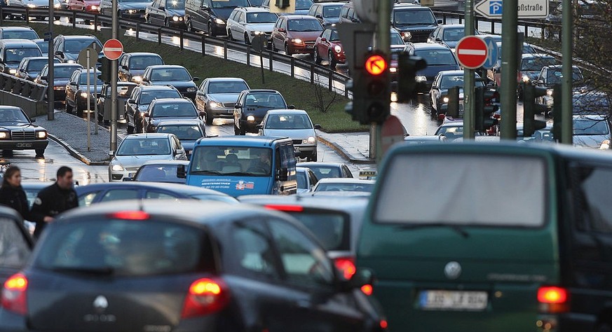 BERLIN - MARCH 13: Rush hour traffic makes its way through the district of Steglitz on the ninth day of a strike by Berlin public transit authority (BVG) workers on March 13, 2008 in Berlin, Germany.  ...