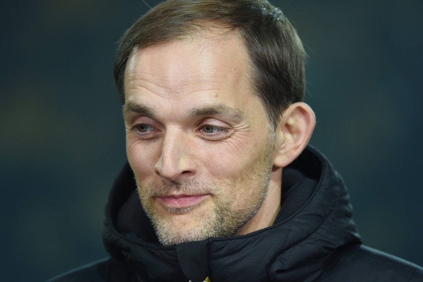 Dortmund, Deutschland 08. Februar 2017: DFB Pokal - 16/17 - Bor. Dortmund vs. Hertha BSC Berlin Trainer Thomas Tuchel Dortmund Aktion . Einzelbild . Portrait / Gesicht lachend / laechelnd / gut gelaun ...