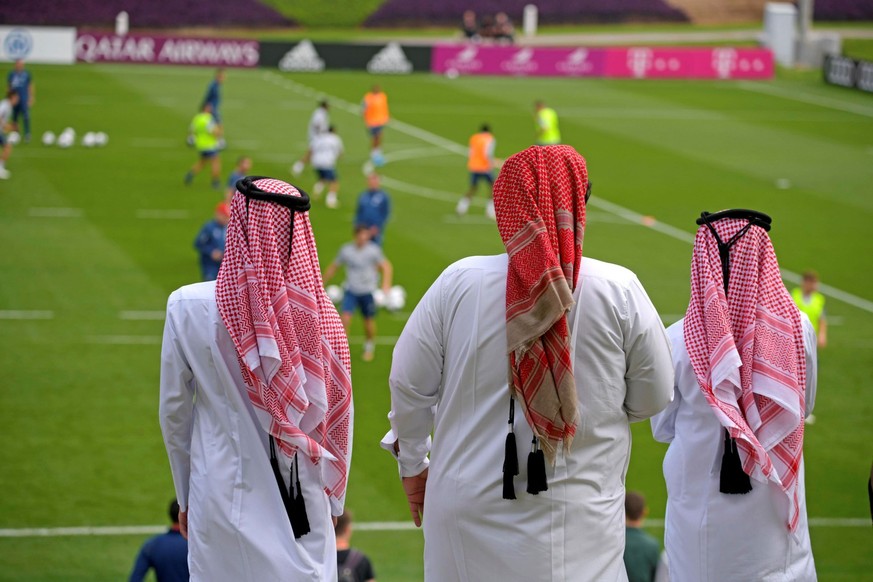 Seit einigen Jahren reist der FC Bayern München in der Winterpause für das Trainingslager nach Katar.