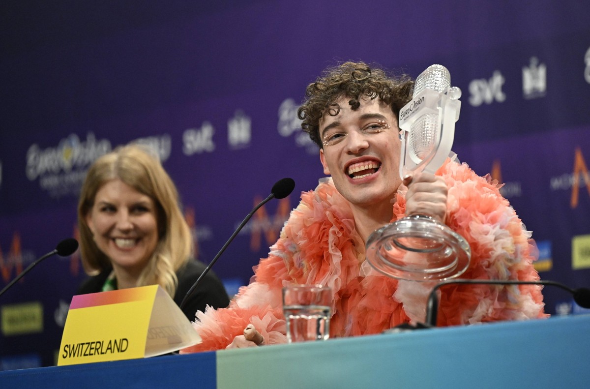 Entertainment Themen der Woche KW19 Entertainment Bilder des Tages MALMÖ, SWEDEN 20240512 This year s winner Nemo representing Switzerland during the press conference after the final of the 68th editi ...