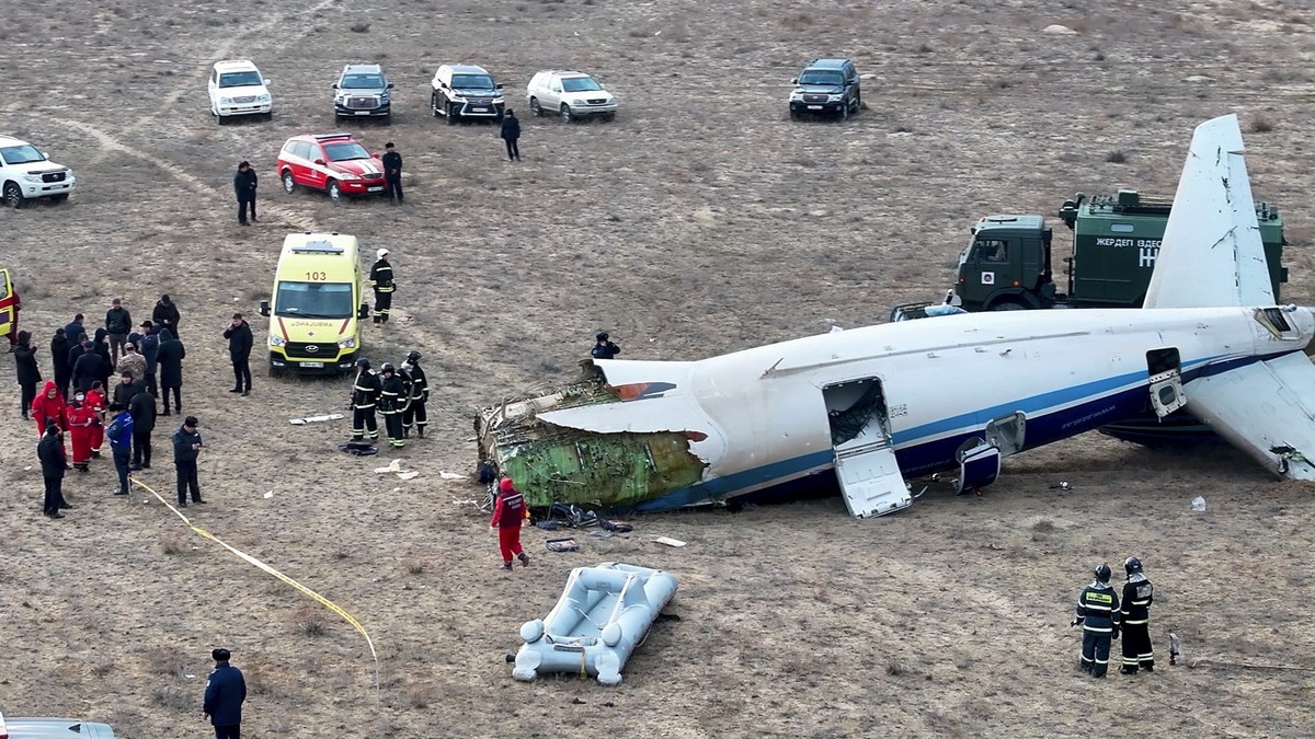 Flugzeugabsturz in Kasachstan Aserbaidschan beschuldigt russische Luftabwehr