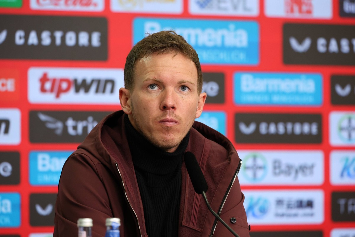 GER, 1.FBL. Bayer 04 Leverkusen vs. Bayern Muenchen / 19.03.2023, BayArena, Leverkusen, GER, 1.FBL. Bayer 04 Leverkusen vs. Bayern Muenchen, im Bild Pressekonferenz PK nach dem Spiel, Florian Nagelsma ...