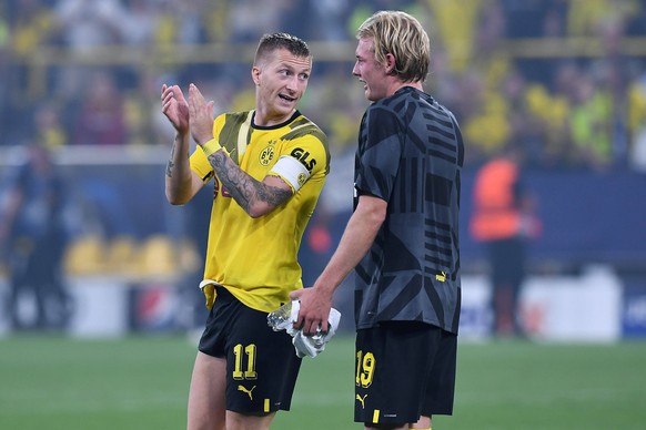 Fu�ball Champions League Gruppenphase 1. Spieltag Borussia Dortmund - FC Kopenhagen am 06.09.2022 im Signal Iduna Park in Dortmund Marco Reus Dortmund , links - Julian Brandt Dortmund , rechts *** Soc ...