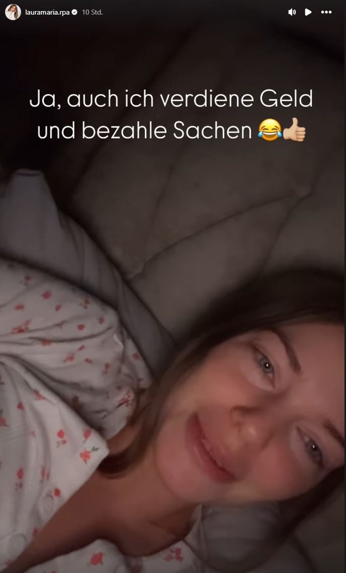 Laura Maria Rypa meldet sich ebenfalls zu den monatlichen Ausgaben zu Wort.