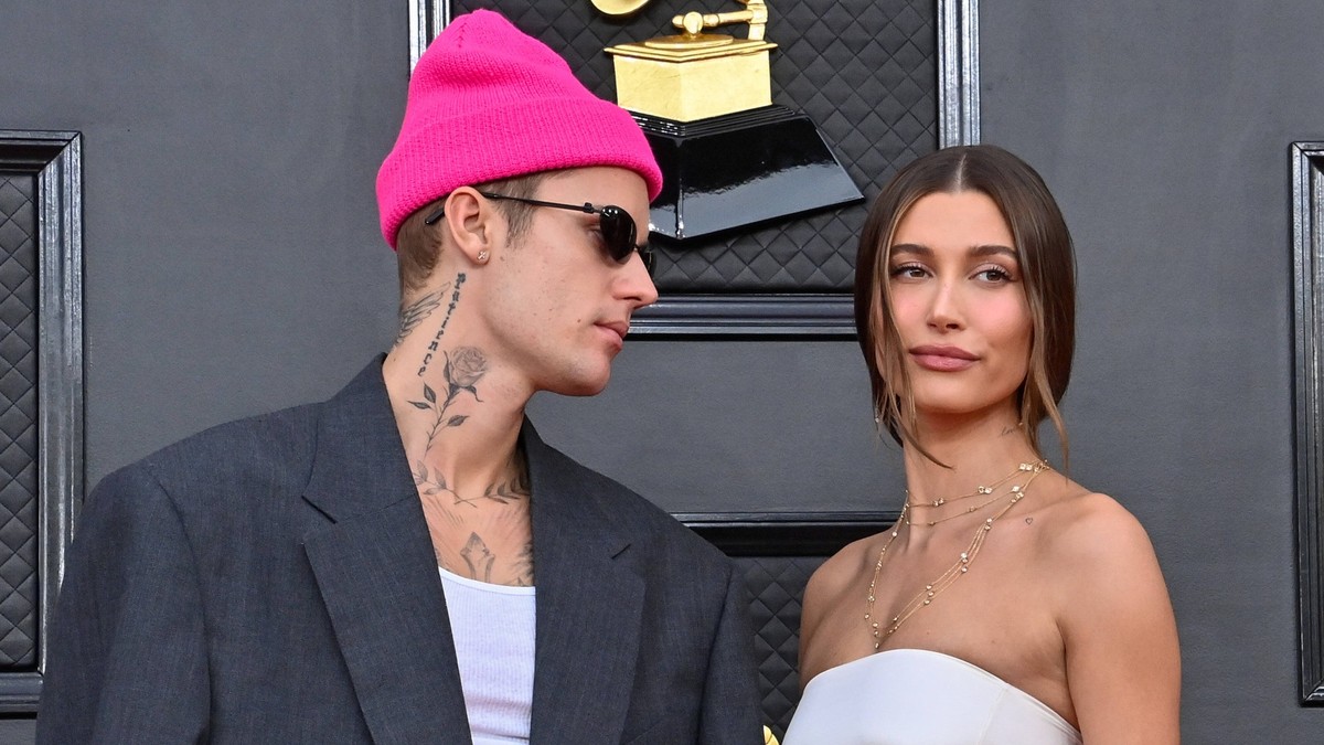 Justin Bieber and Hailey Bieber arrive for the 64th annual Grammy Awards at the MGM Grand Garden Arena in Las Vegas, Nevada on Sunday, April 3, 2022. PUBLICATIONxINxGERxSUIxAUTxHUNxONLY LAV20220403673 ...