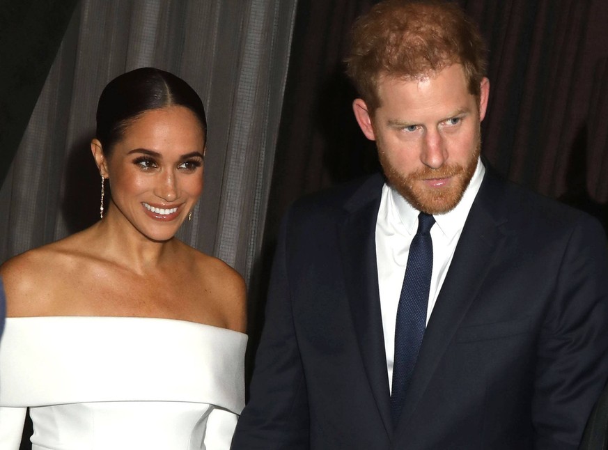 May 17, 2023: PRINCE HARRY and his wife MEGHAN MARKLE were involved in a near catastrophic car chase with paparazzi photographers in New York on Tuesday night, his spokesperson has alleged. The incide ...