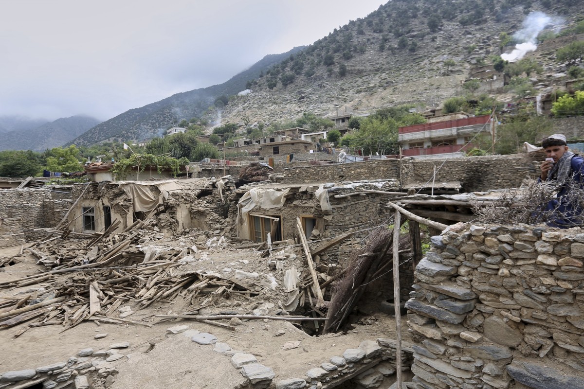 Collapsed houses are seen in an area devastated by Sunday&#039;s powerful 6.0-magnitude earthquake that killed many people and destroyed villages in eastern Afghanistan, in Dara Noor, Kunar province,  ...