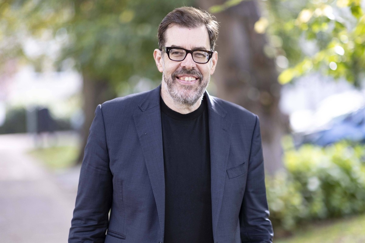 . 08/10/2023. Cheltenham, United Kingdom. Richard Osman, television presenter, producer, novelist, and comedian ,at the Cheltenham Literary Festival, United Kingdom. PUBLICATIONxINxGERxSUIxAUTxHUNxONL ...