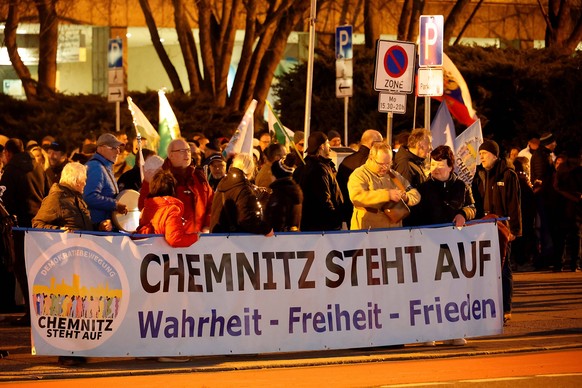 Montags- Demo 20.02..2023, Chemnitz, Politik, Demonstration, Chemnitz steht auf , Freie Sachsen, Pro Chemnitz, AfD Am Montag trafen sich wieder viele Menschen, um gegen die Bundespolitik zu demonstrie ...