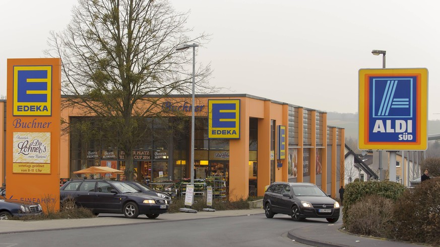 ALDI Sued , EDEKA Logos der Lebensmittelhaendlers Bonn, Deutschland am 18.03.2016