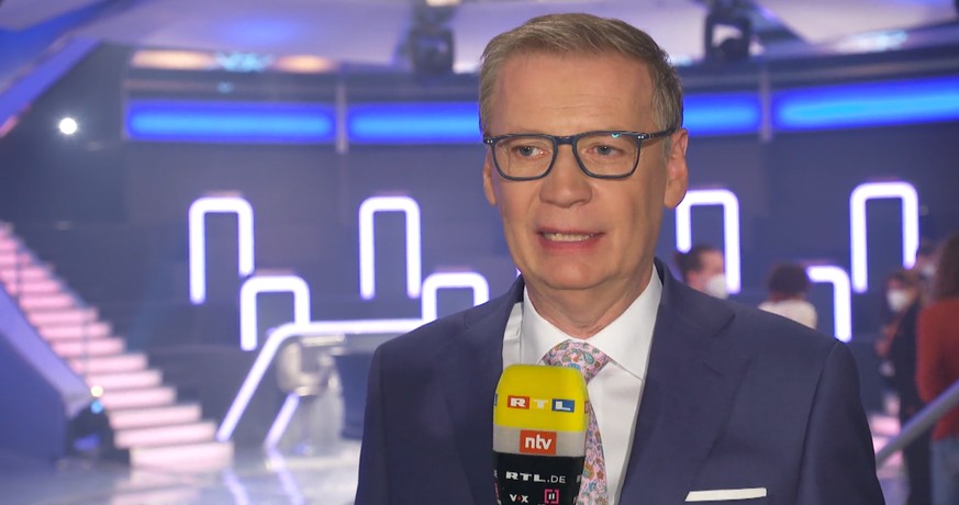 Günther Jauch bekam bei "Wer wird Millionär?" ein Arbeitszeugnis von einer Kandidatin ausgestellt, das es in sich hatte.