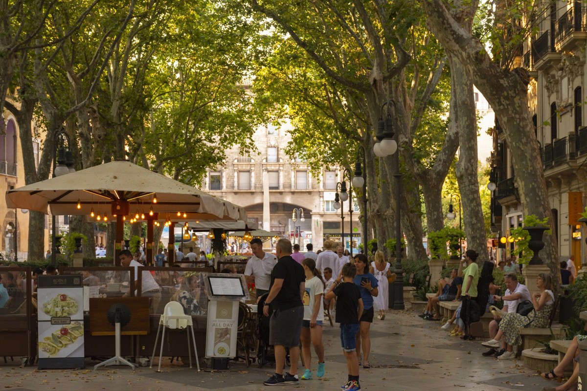 Palma, Mallorca, Balearic Islands, Spain. July 21, 2022 - Paseo del Borne, or Borne walk, important avenue of the city, with terraces of bars and restaurants and many shops