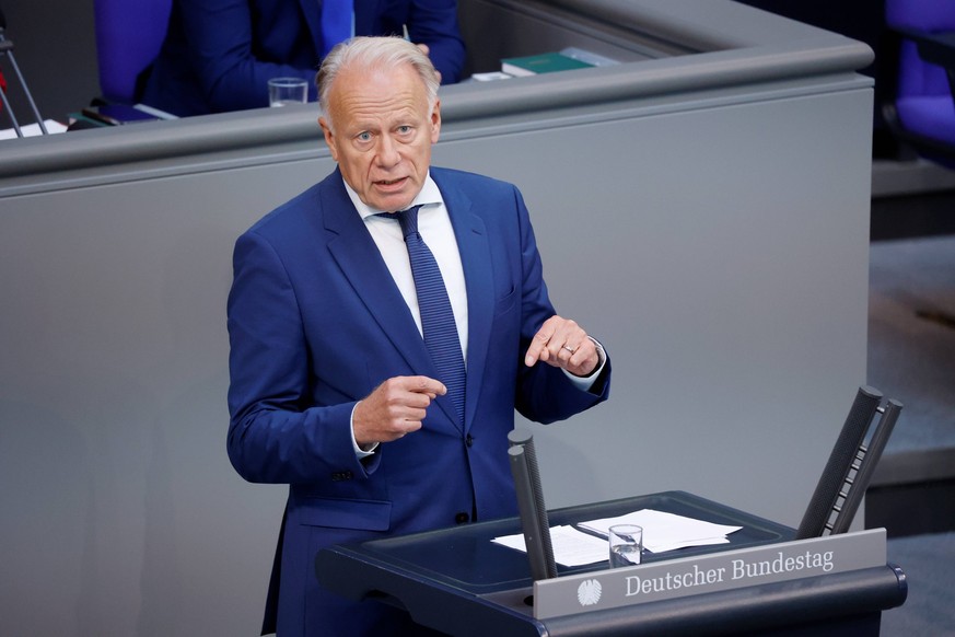 Juergen Trittin, Buendnis 90/Die Gruenen , Deutschland, Berlin, Reichstag, Fraktionen würdigen Staatsgründung Israels vor 75 Jahren *** Juergen Trittin, Buendnis 90 Die Gruenen , Germany, Berlin, Reic ...