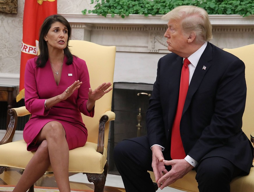 News Themen der Woche KW41 News Bilder des Tages U.S. President Donald Trump announces that he has accepted the resignation of Nikki Haley as US Ambassador to the United Nations, in the Oval Office on ...