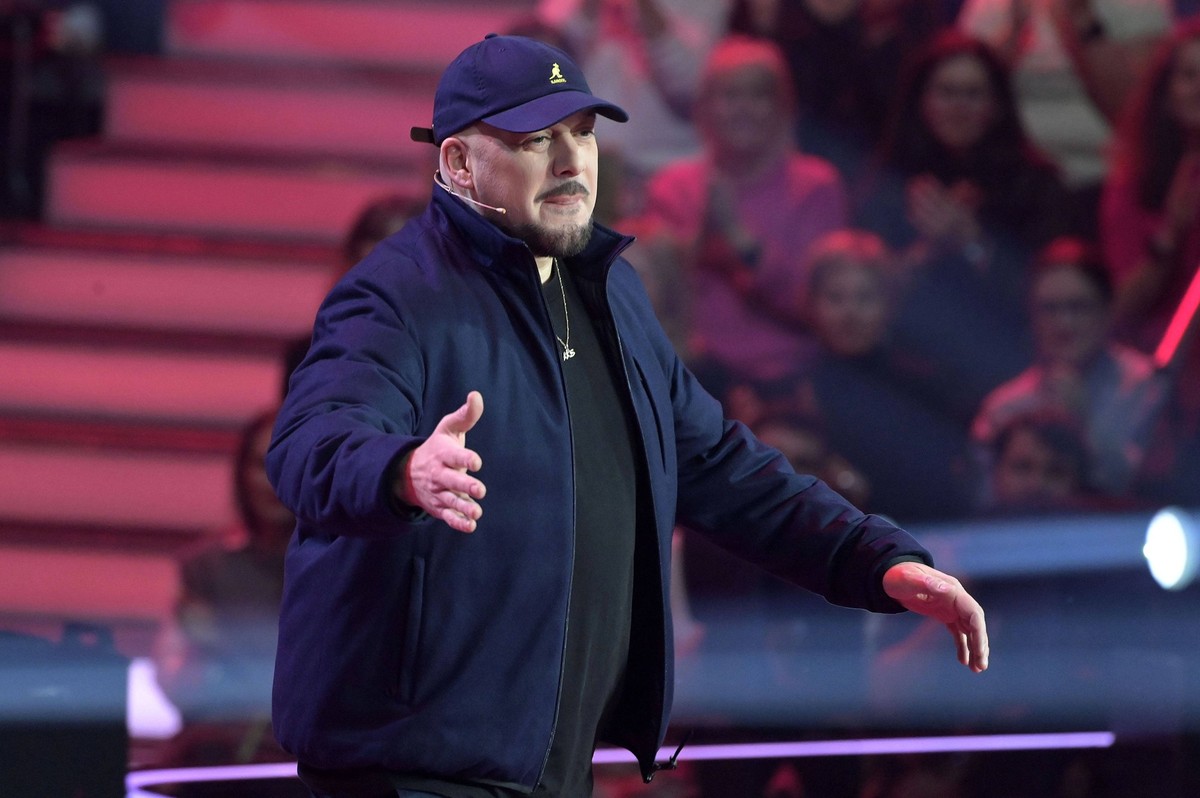 Kool Savas im Halbfinale der 13. Staffel der Castingshow The Voice of Germany 2023 im Studio H Berlin Adlershof. Berlin, 01.12.2023 *** Kool Savas in the semi-finals of the 13th season of the casting  ...