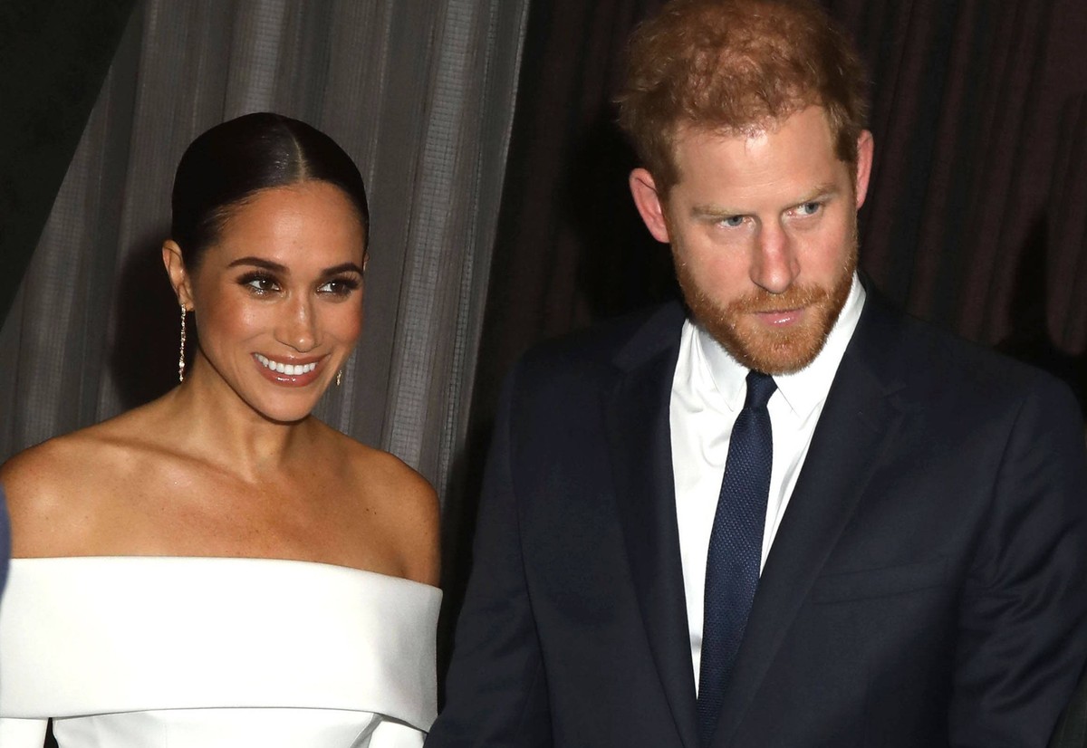 May 17, 2023: PRINCE HARRY and his wife MEGHAN MARKLE were involved in a near catastrophic car chase with paparazzi photographers in New York on Tuesday night, his spokesperson has alleged. The incide ...