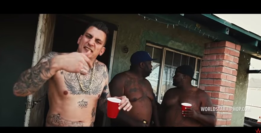 GZUZ macht in seinem neuen Video Ghetto-Urlaub nach Schema F