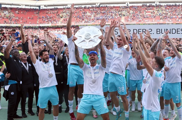 Als Zweitliga-Meister gelang dem FC Schalke 2021/22 der direkte Wiederaufstieg.