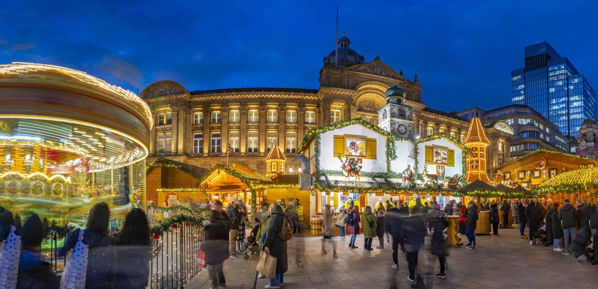 View of Christmas Market stalls in Victoria Square at dusk, Birmingham, West Midlands, England, United Kingdom, Europe Copyright: FrankxFell 844-32494