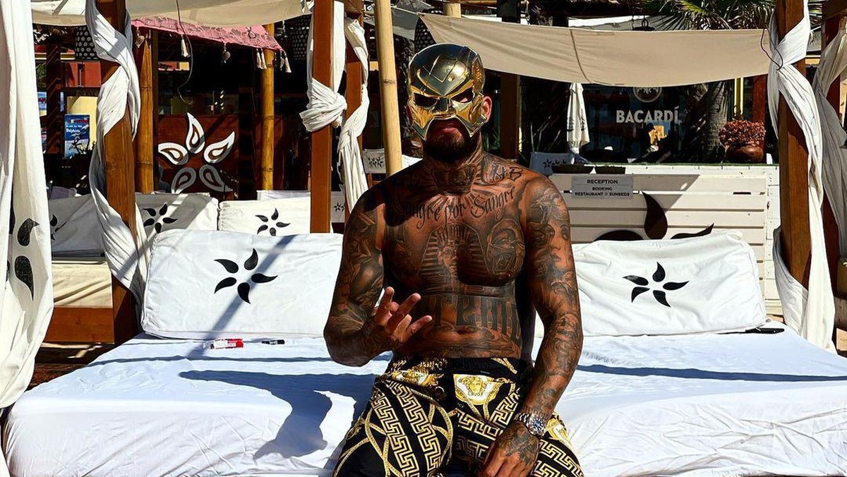 Nach Haftstrafe Rapper 18 Karat Droht Abschiebung Diese Fotos Zeigen Alles - omrwuz9