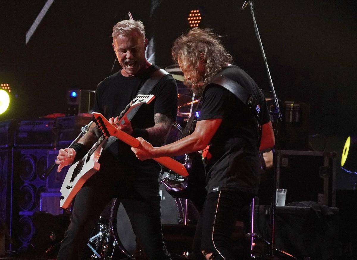 HOLLYWOOD FL - NOVEMBER 06: James Hetfield and Kirk Hammett of Metallica perform during a special tribute concert to Jon and Marsha Zazula of Megaforce Records performing music from Kill Em All and Ri ...