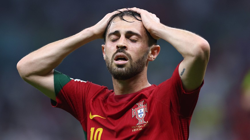 Doha, Qatar, 6th December 2022. Bernardo Silva of Portugal during the FIFA World Cup, WM, Weltmeisterschaft, Fussball 2022 match at Lusail Stadium, Doha. Picture credit should read: David Klein / Spor ...