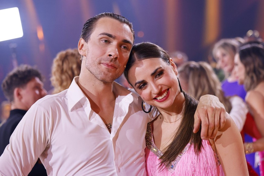 Tänzerin Ekaterina Leonova und Mentalist Timon Krause bei der 16. Staffel der RTL-Tanzshow Let s Dance im MMC Coloneum. Köln, 12.05.2023 NRW Deutschland *** Dancer Ekaterina Leonova and mentalist Timo ...