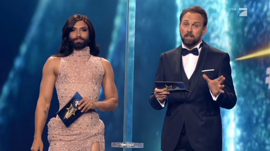 Steven Gätjen und Conchita Wurst: Die beiden moderieren den Ersatz-ESC von ProSieben.