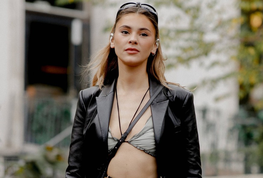 Street style during Spring Summer 2023 Fashion shows - Paris Street style, Stefanie Giesinger arriving at Ester Manas Spring Summer 2023 show, held at Palais de Tokyo, Paris, France, on October 1st, 2 ...