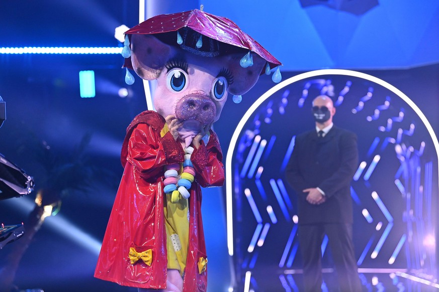 Die Prominente unter dem Schwein-Kostüm bei &quot;The Masked Singer&quot; hatte nicht einmal Ruth Moschner auf der Rechnung.