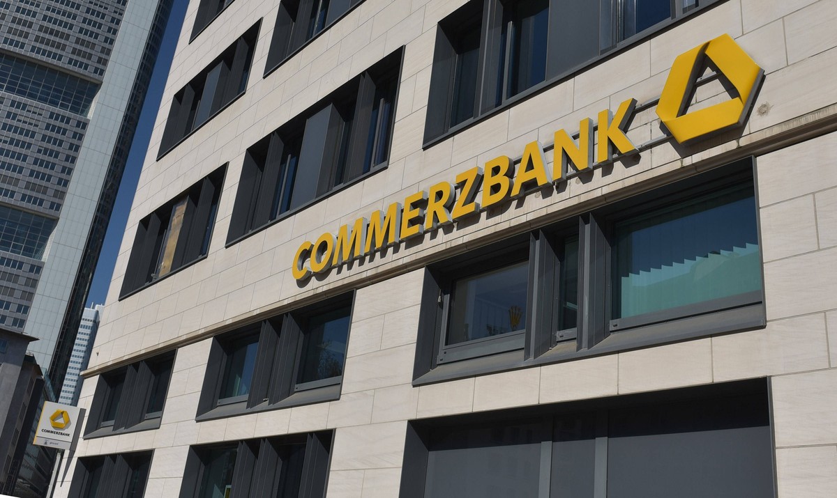 21.09.2023, xblx, Filiale der Commerzbank in Frankfurt , emwirt Frankfurt am Main *** 21 09 2023, xblx, Commerzbank branch in Frankfurt , emwirt Frankfurt am Main