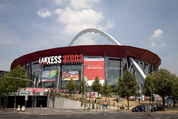 In die Kölner Lanxess Arena passen sogar 19.250 Zuschauer. Hier finden die Hauptrundengruppe I mit Deutschland (bei Qualifikation) und der President's Cup, bei dem die Plätze 17 bis 24 ausgespiel ...