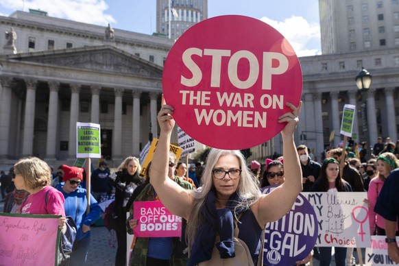 Über das ganze Jahr hinweg demonstrieren Frauen und Unterstützer der Sache immer wieder für Frauenrechte und die immer noch vorherrschende Unterdrückung weltweit.