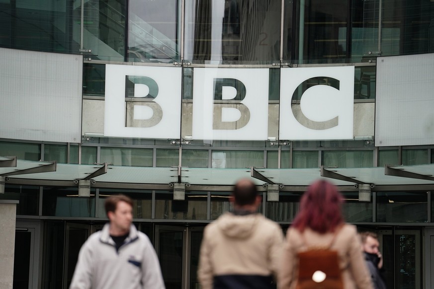 28. April 2023, Großbritannien, London: BBC Broadcasting House am Portland Place, London.  Der Vorsitzende der BBC, Richard Sharp, ist zurückgetreten, nachdem bekannt wurde, dass er den damaligen Präsidenten vor seiner Ernennung getroffen hatte ...