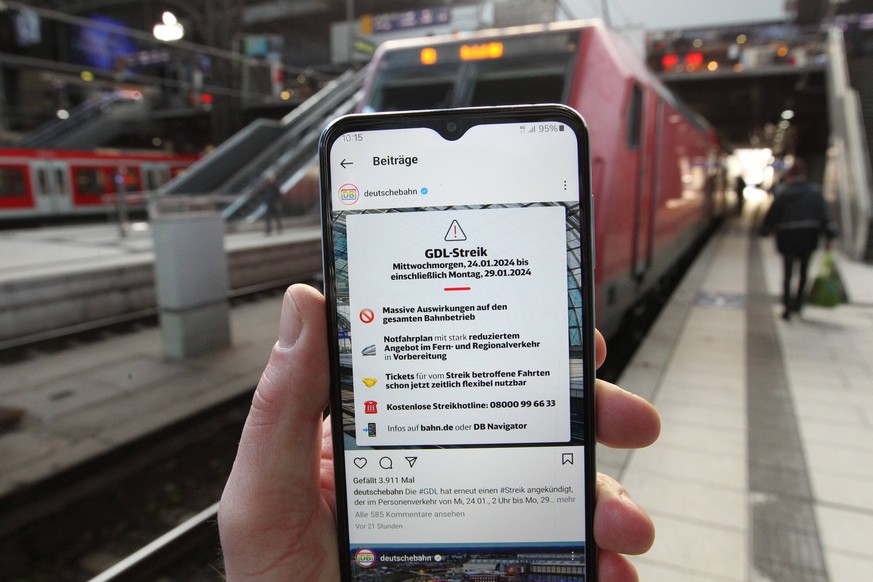 Die Deutsche Bahn weist auf ihrem Instagram-Kanal auf den bevorstehenden Streik der Gewerkschaft der Lokomotivführer und den daraus resultierenden Einschränkungen im Bahnverkehr hin. Symbolbild/Symbol ...