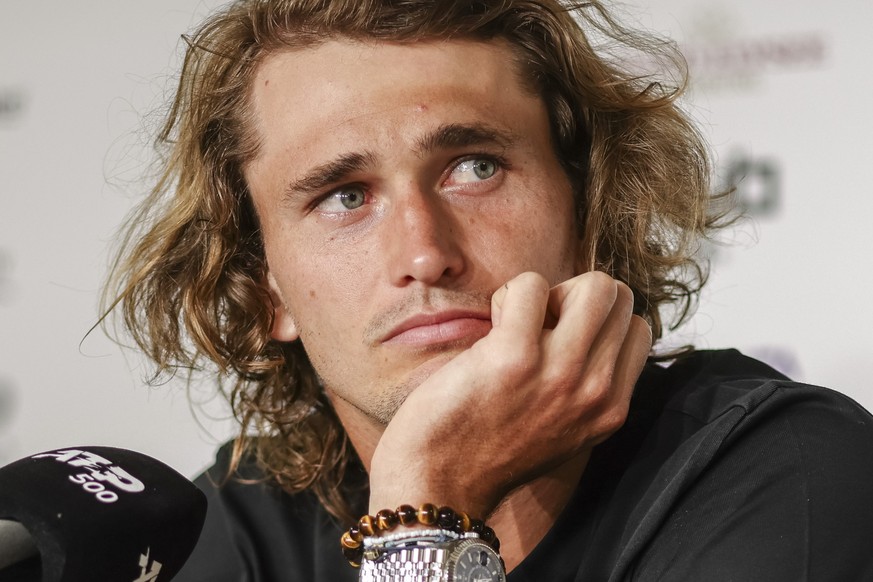 24.07.2023, Hamburg: Tennis: Hamburg European Open (ATP-Turnier), Tennisstadion Rothenbaum. Alexander Zverev aus Deutschland bei einem Interview. Foto: Frank Molter/dpa +++ dpa-Bildfunk +++