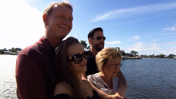 Familie Müller mit dem Wendler: Mit Lauras Papa (links) und ihrer Stiefmutter Gaby fühlt sich Michael sehr wohl. 