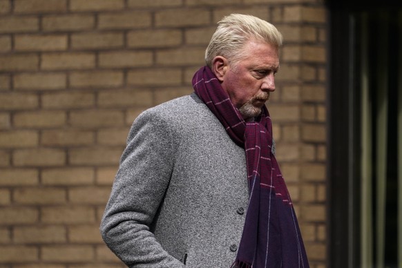 08.04.2022, Gro�britannien, London: Boris Becker, ehemaliger Tennis-Profi aus Deutschland, vor dem Southwark Crown Court. Im Londoner Strafprozess gegen Boris Becker haben die Geschworenen den deutsch ...