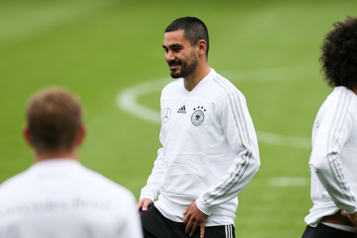 Ilkay Guendogan 21 (Deutschland) gut gelaunt, Training Deutsche Nationalmannschaft, Fussball, 03.09.2018 Muenchen Bayern Deutschland *** Ilkay Guendogan 21 Germany in a good mood Training German Natio ...