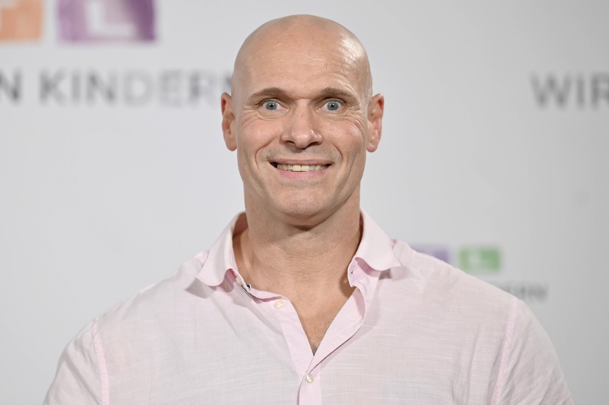 Thorsten Legat beim 27. RTL-Spendenmarathon 2022 im Studio 8 der EMG Studios. H�rth, 18.11.2022 *** Thorsten Legat at the 27 RTL Spendenmarathon 2022 in Studio 8 of EMG Studios H�rth, 18 11 2022 Foto: ...