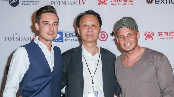 Pietro Lombardi mit Eventleiter Sebastian Bruns und Direktor Zhou Wangdong.