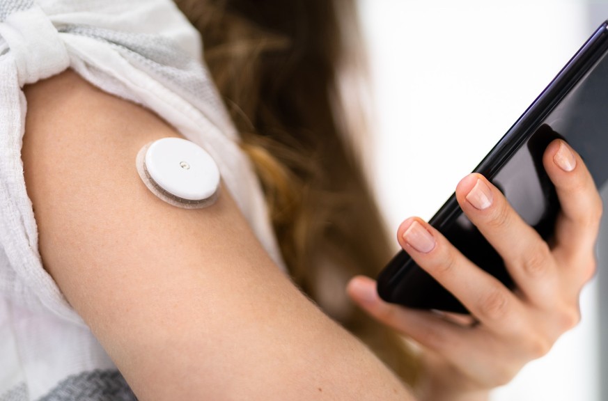 Healthcare app to monitor blood sugar levels, Healthcare app to monitor blood sugar levels test, Healthcare app to monitor blood sugar levels test model released, Symbolfoto , 20.04.2024, Copyright: x ...