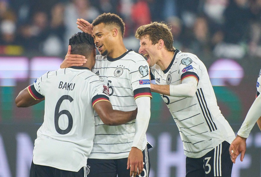 Ridle Baku, DFB 6 celebrates his 7-0 goal, happy, laugh, celebration, with Thomas Müller, DFB 13 Lukas Nmecha, DFB 16 in the match GERMANY - LIECHTENSTEIN 9-0 Qualification for World Championships 202 ...