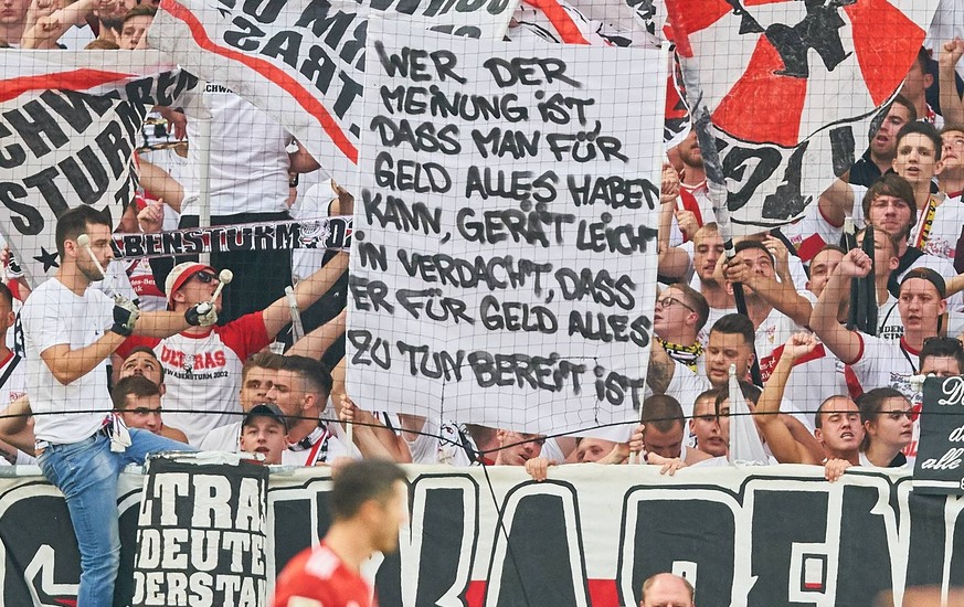 VFB Stuttgart - FC Bayern Munich Soccer, Stuttgart, September 01, 2018 Fans demonstration against corruption, money VFB STUTTGART - FC BAYERN MUNICH 0-3 - DFL REGULATIONS PROHIBIT ANY USE OF PHOTOGRAP ...