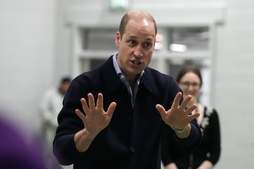 dpatopbilder - 14.03.2024, Großbritannien, London: Prinz William, Prinz von Wales, gestikuliert bei seinem Besuch der «WEST Youth Zone», einer neu gegründeten Wohltätigkeitseinrichtung, wo es unter an ...