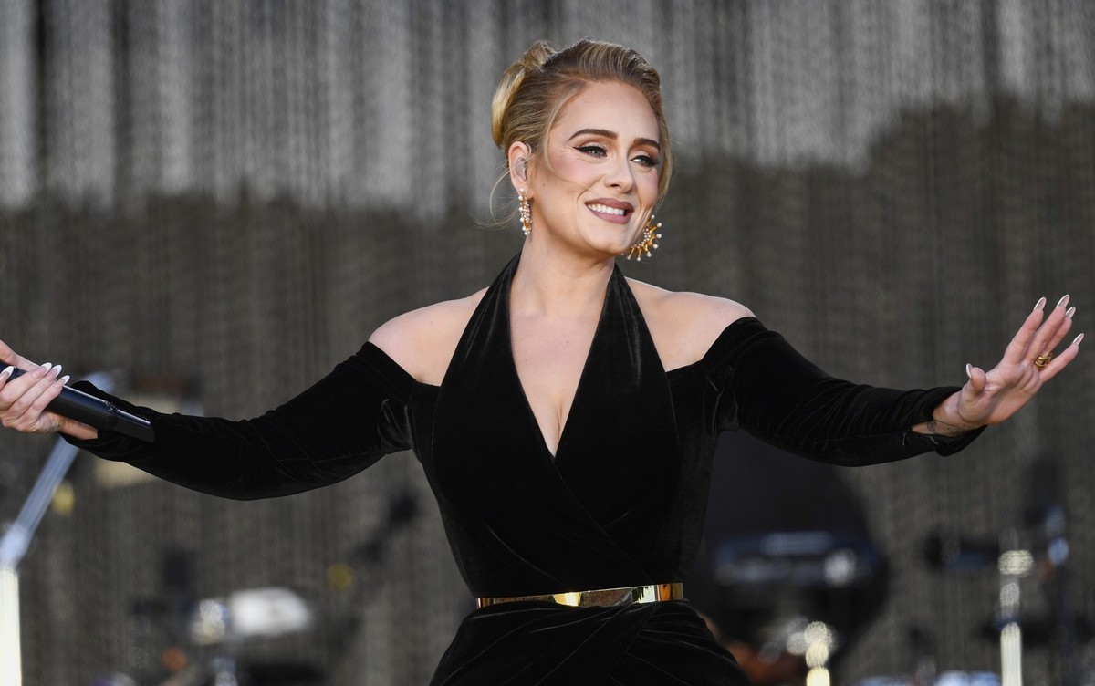LONDON, ENGLAND - JULY 01: Adele performs on stage as American Express present BST Hyde Park in Hyde Park on July 01, 2022 in London, England. (Photo by Gareth Cattermole/Getty Images for Adele)