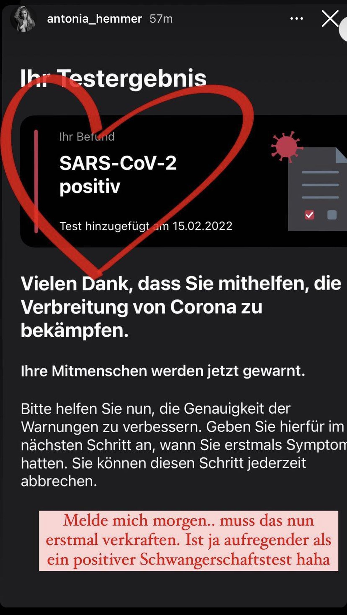 Hier zeigt sie ihr Testergebnis.