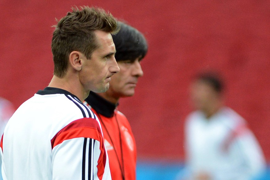 June 29, 2014 - Porto Alegre, Brazil - PORTO ALEGRE, 29.06.2014: BRAZIL: Miroslav Klose and Joachim Low, during the training of the german team, in the Beira Rio stadium in Porto Alegre. Photo: Edu An ...