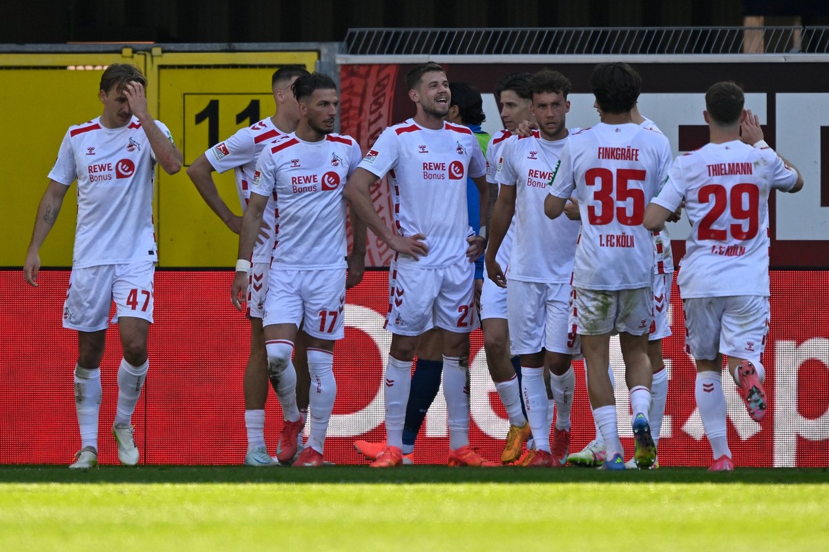 Paderborn, Home Deluxe Arena, 29.03.25, GER, Herren, 2.Bundesliga, Saison 2024-2025, SC Paderborn 07 - 1.FC Koeln Bild: Imasd RONDIC Koeln jubelt nach seinem Tor zum 1:1 DFL regulations prohibit any u ...
