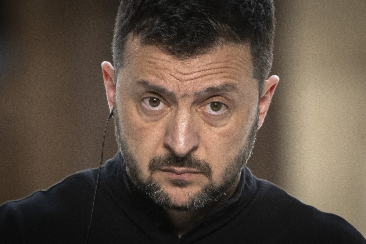 11.09.2024, Ukraine, Kiew: Der ukrainische Präsident Wolodymyr Selenskyj nimmt an einer gemeinsamen Pressekonferenz mit dem litauischen Präsidenten Nauseda, dem kroatischen Premierminister Plenkovic u ...
